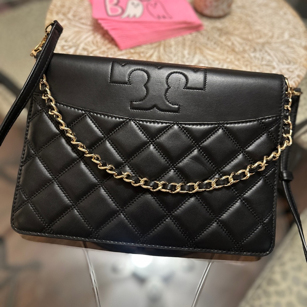 Savannah Tory Burch Logo Black Quilted Leather Purse with Gold Chain Detail
